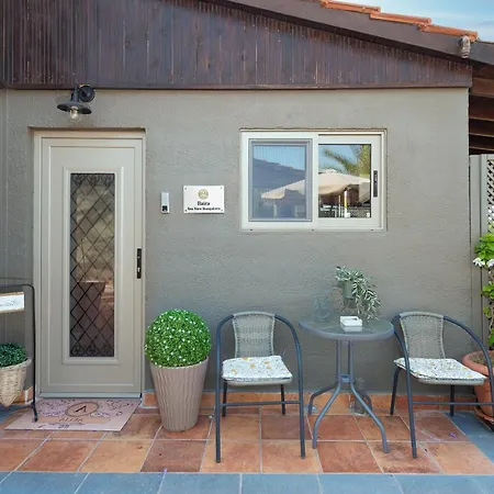 度假居 Ilaira Sea View 根纳迪